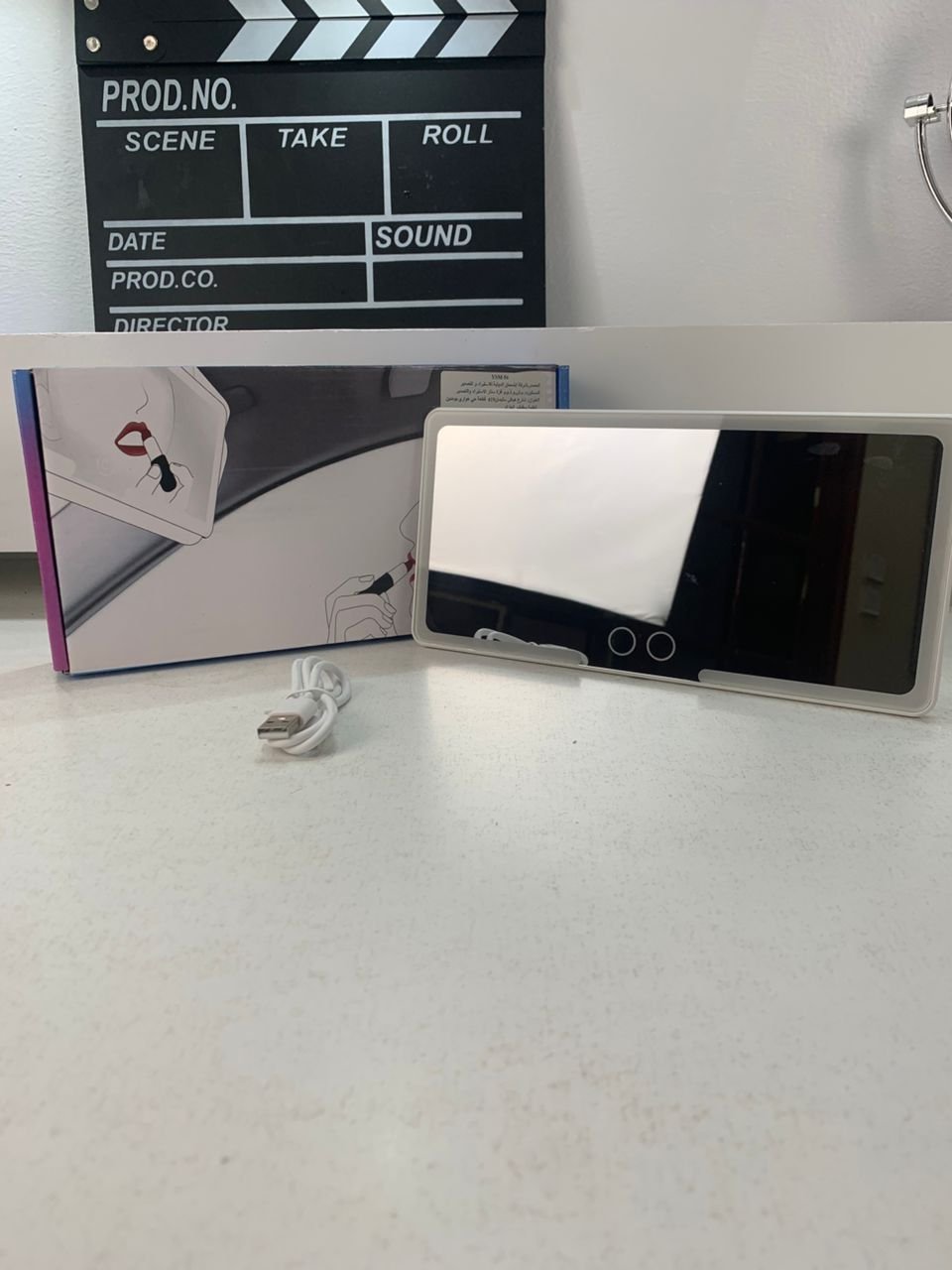 Miroir de courtoisie rechargeable à double boutons – Miroir beauté LED pour voiture - Image 4