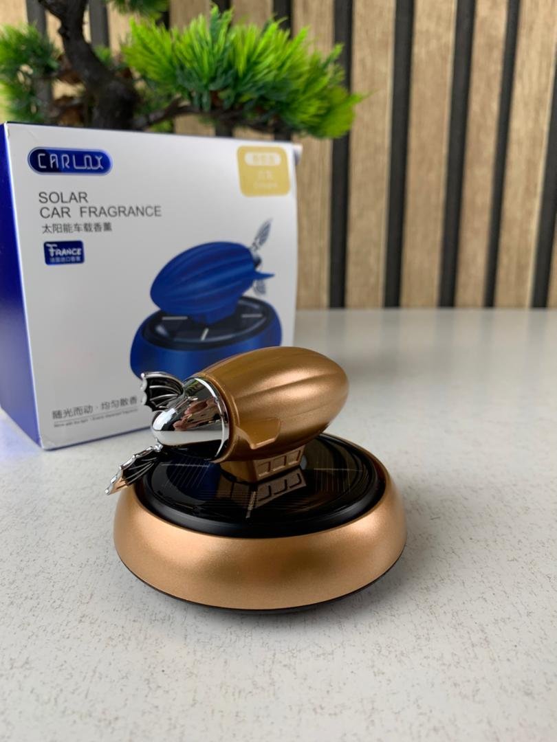 Dirigeable Désodorisant Solaire en Alliage pour Voiture - Image 7