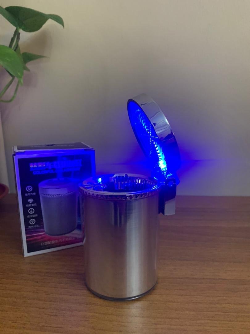 Cendrier LED Portable avec Couvercle Anti-Odeur – Fini les Mauvaises Odeurs dans la Voiture - Image 7