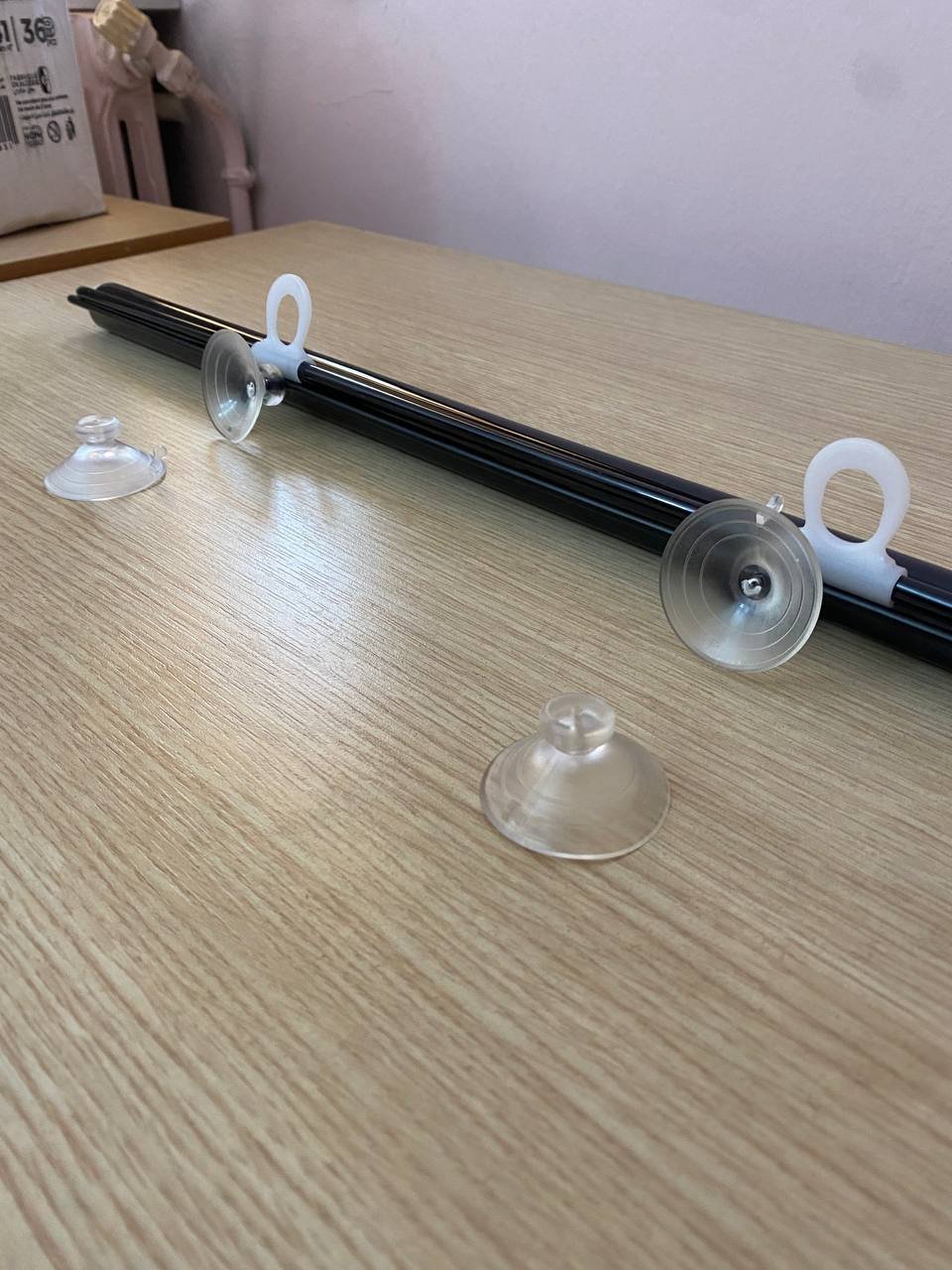 Pare-Soleil Occultant Voiture avec Ventouses 140x53cm - Image 4